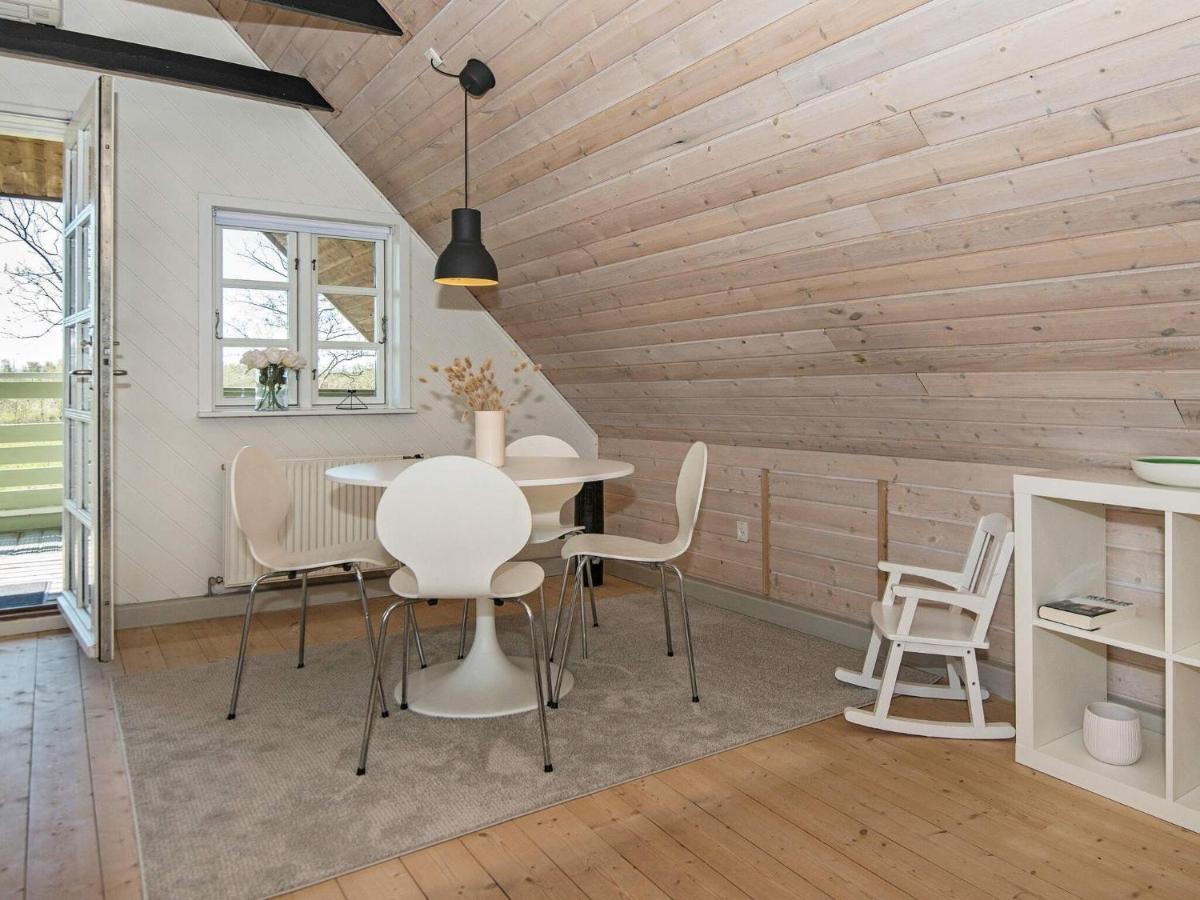 4 Person Holiday Home In B Rkop 보르콥 외부 사진